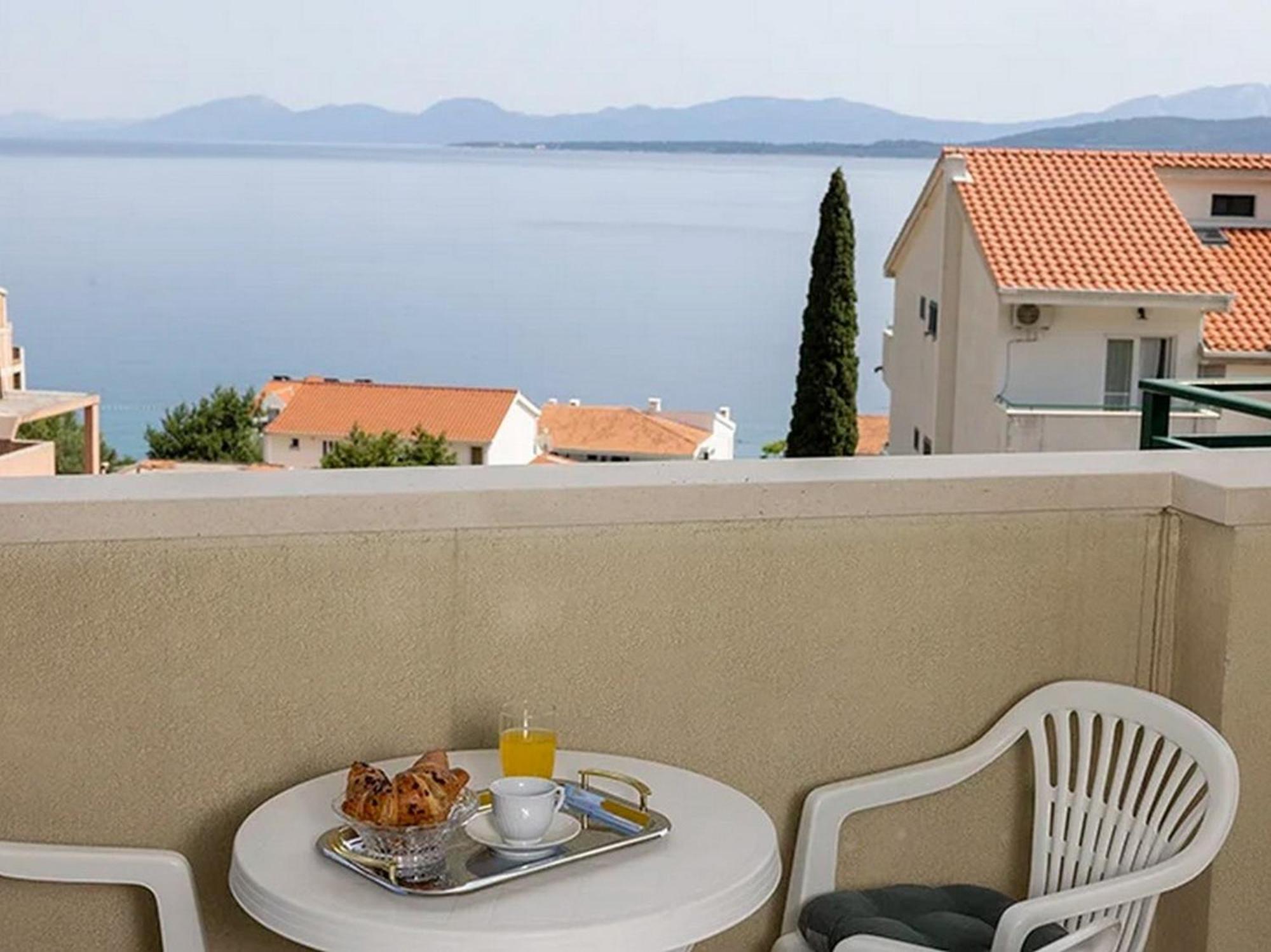 Apartments By The Sea Igrane, Makarska - 17292 エクステリア 写真