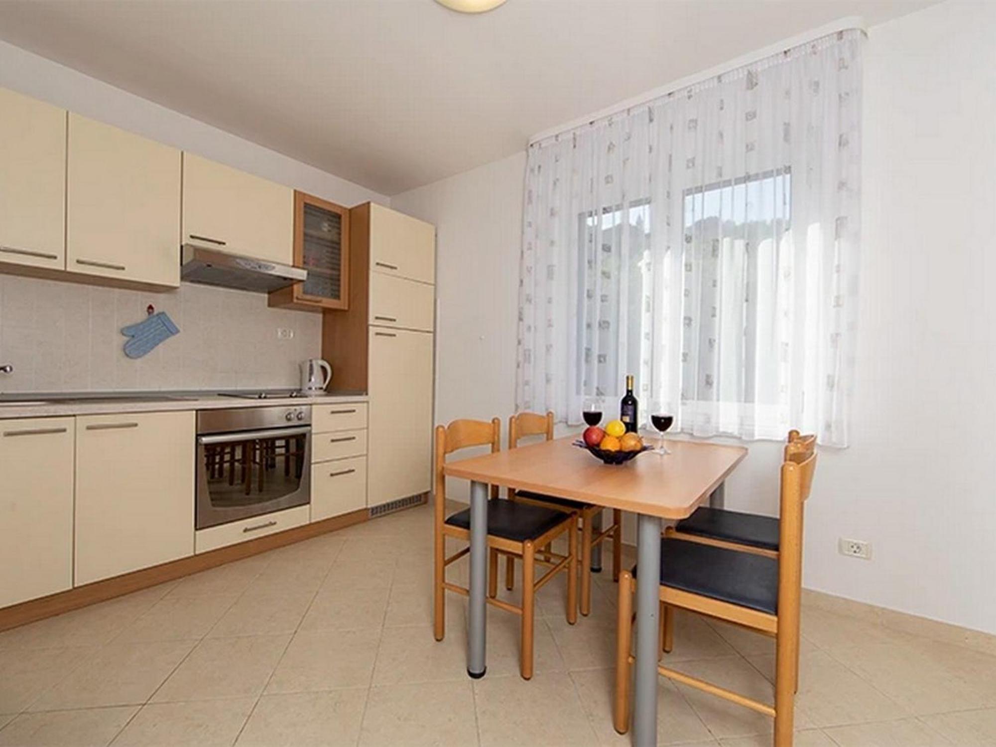 Apartments By The Sea Igrane, Makarska - 17292 エクステリア 写真