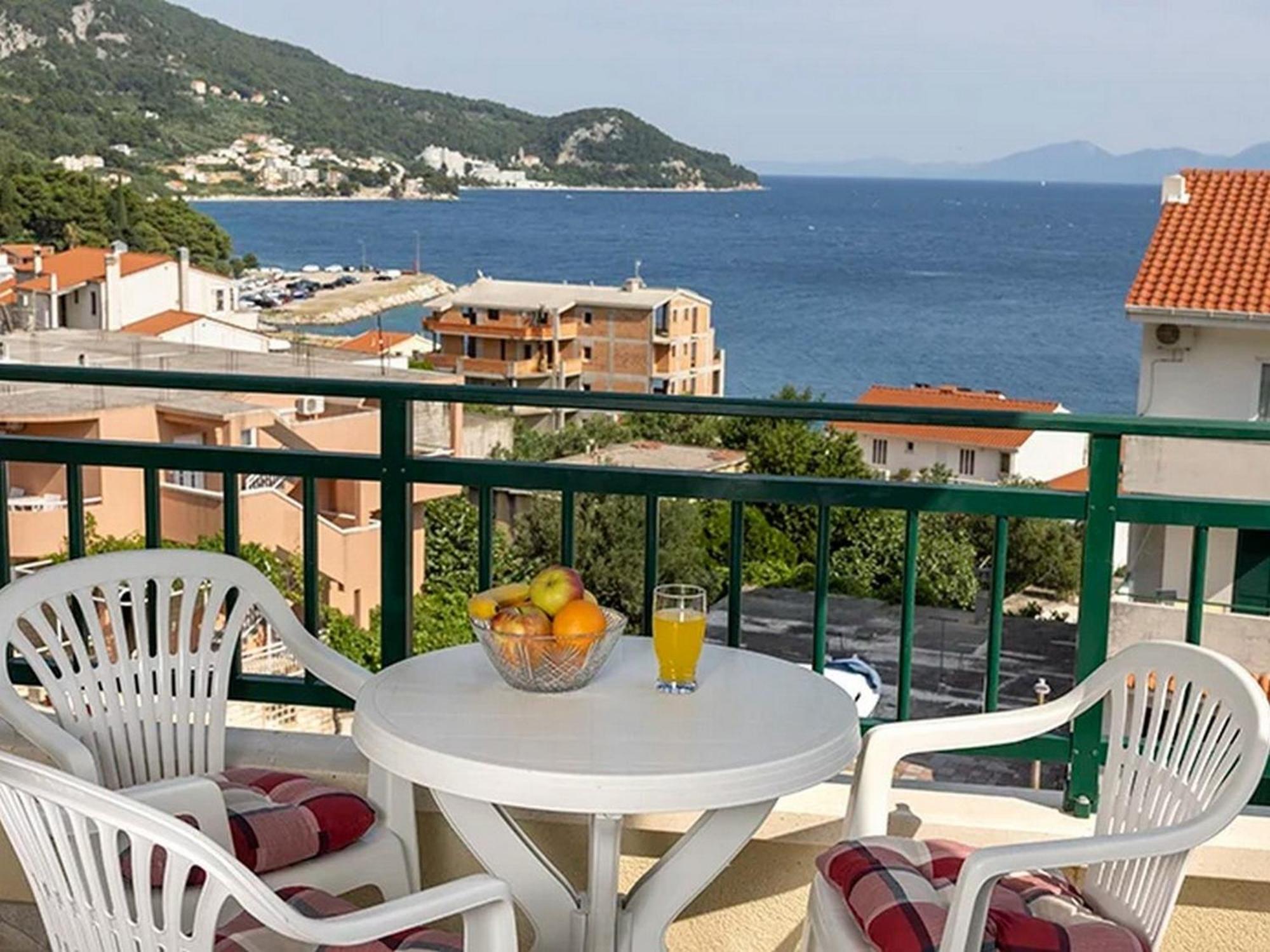 Apartments By The Sea Igrane, Makarska - 17292 エクステリア 写真